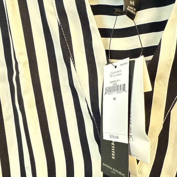 NWT Banana Republic Blouse Top Ivory/Black Striped V Neck Pullover - Picture 3 of 4